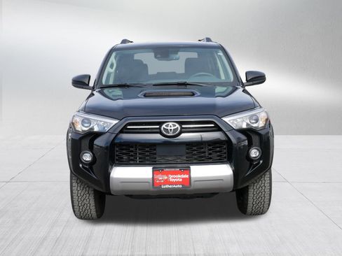 Certified 2024 Toyota 4Runner TRD Off-Road image 2