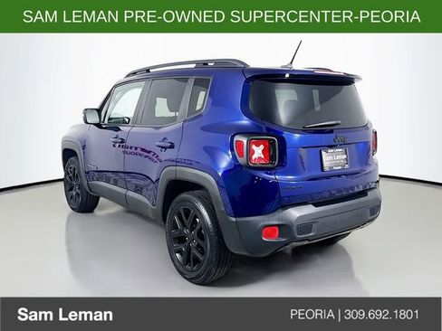 Used 2017 Jeep Renegade Altitude AWD/4WD image 5