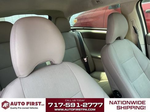 Used 2009 Volvo C30 FWD image 13