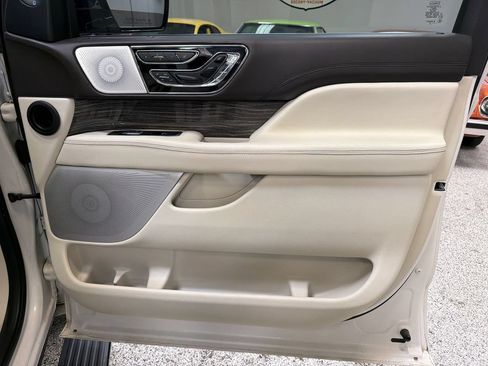 Used 2020 Lincoln Navigator Black Label AWD/4WD image 43