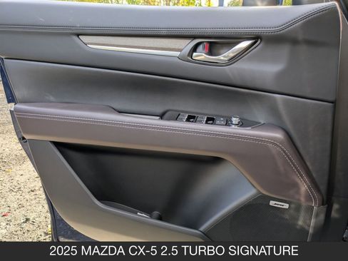 New 2025 MAZDA CX-5 Signature image 12