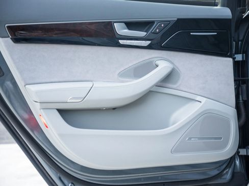 Used 2018 Audi A8 L 4.0T image 18