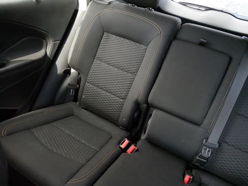 Used 2020 GMC Terrain SLE FWD image 12