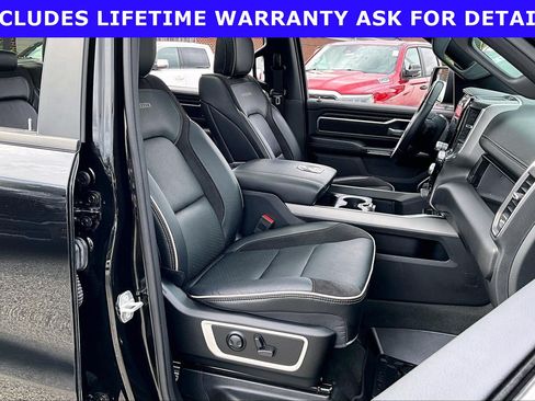 Used 2024 RAM 1500 Laramie AWD/4WD image 7