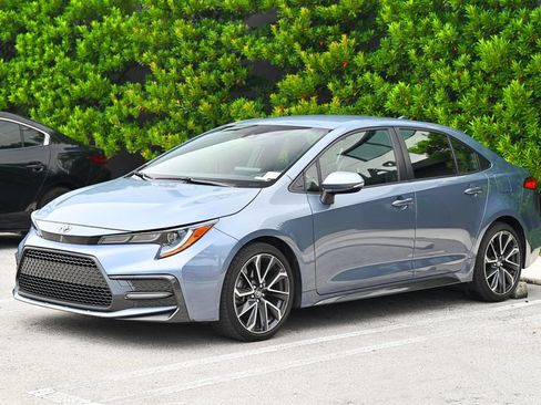 Used 2022 Toyota Corolla SE FWD image 1
