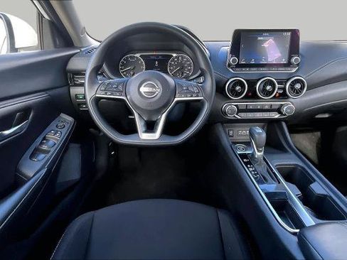 Certified 2025 Nissan Sentra SV FWD image 6