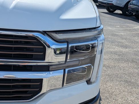 Used 2024 Ford F150 King Ranch AWD/4WD image 10
