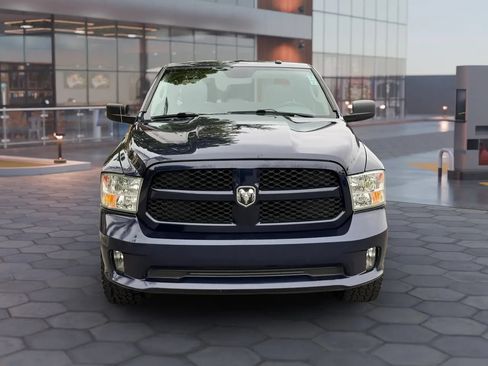 Used 2018 RAM 1500 Express w/ Express Value Package RWD image 9