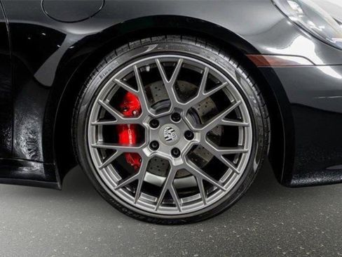 Used 2024 Porsche 911 Carrera 4S AWD/4WD image 8