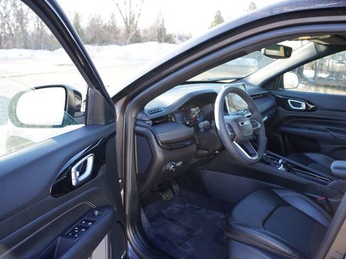 Used 2023 Jeep Compass Altitude w/ Sun and Sound Group image 14