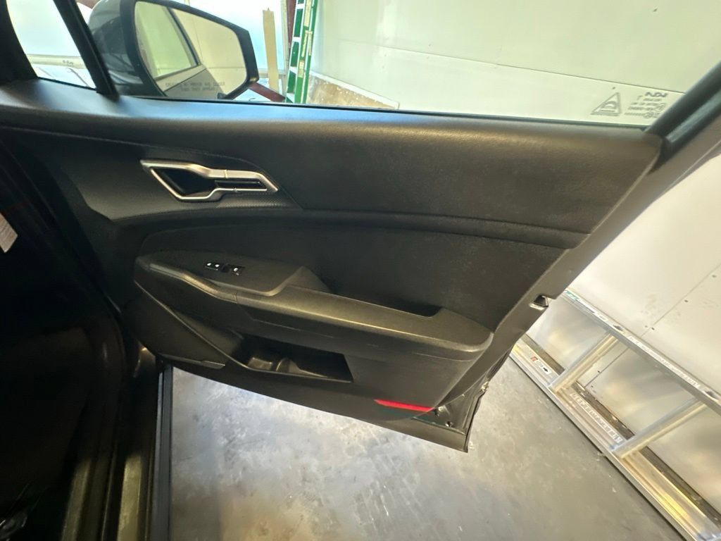 Used 2023 Kia Sportage LX AWD/4WD image 34
