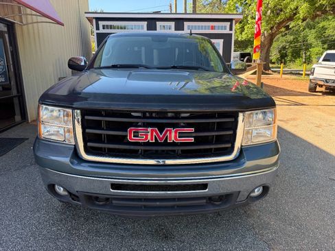 Used 2011 GMC Sierra 1500 SLE w/ Power Tech Package AWD/4WD image 2