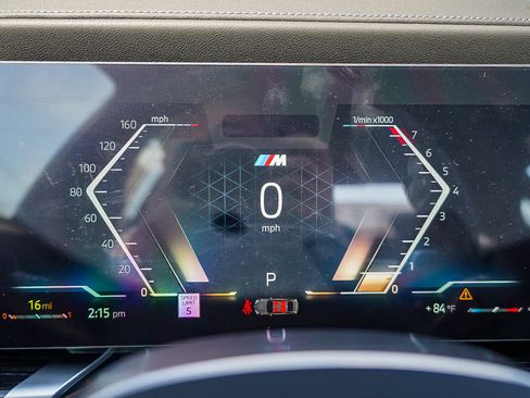 New 2026 BMW 740i image 25