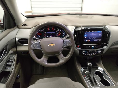 Used 2020 Chevrolet Traverse LT FWD image 22
