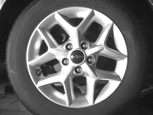 Used 2025 Kia Soul LX w/ LX Technology Package FWD image 15