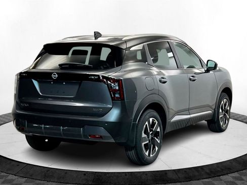 New 2025 Nissan Kicks SV w/ SV Premium Package image 5