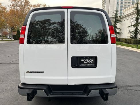 Used 2024 Chevrolet Express 2500 w/ Driver Convenience Package image 8