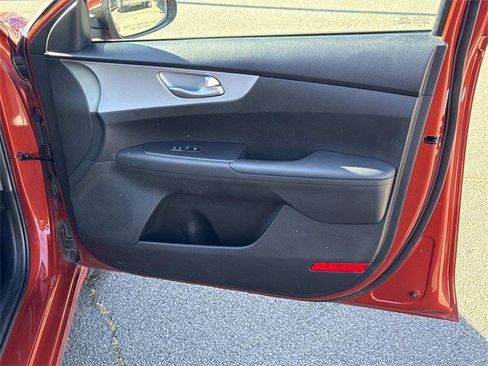 Certified 2023 Kia Forte LXS w/ LXS Technology Package image 8