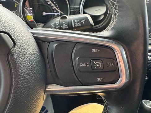 Used 2021 Jeep Wrangler Unlimited Sahara AWD/4WD image 22