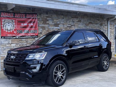Used 2016 Ford Explorer Sport w/ Equipment Group 401A AWD/4WD image 2