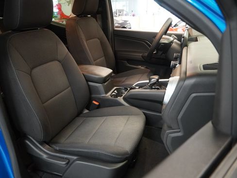 Used 2023 Chevrolet Colorado LT w/ LT Convenience Package II AWD/4WD image 36