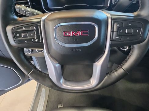 Used 2025 GMC Sierra 1500 SLT AWD/4WD image 22