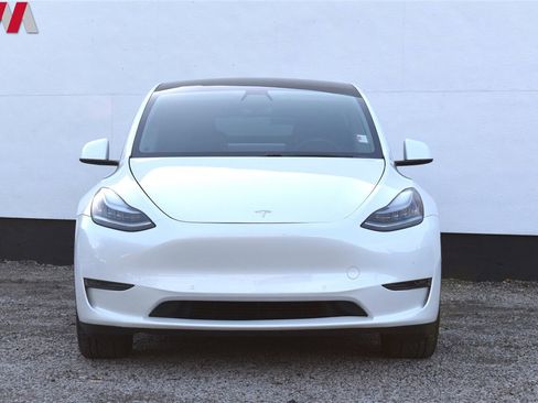 Used 2020 Tesla Model Y Long Range image 7