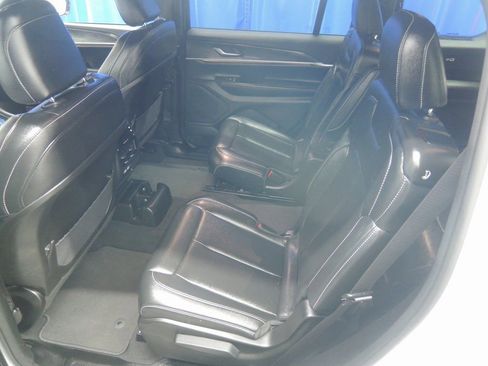 Used 2024 Jeep Grand Cherokee L Limited AWD/4WD image 26