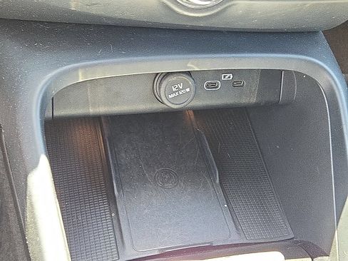 Certified 2023 Volvo XC40 Recharge Plus AWD/4WD image 29