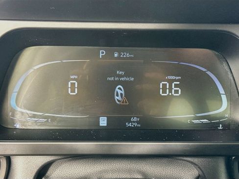 Used 2025 Hyundai Elantra Sport FWD image 20