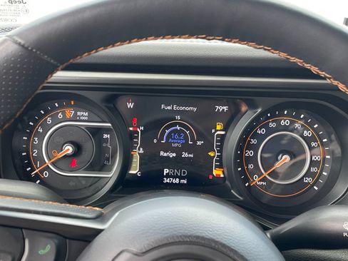 Used 2024 Jeep Gladiator Mojave w/ Technology Group AWD/4WD image 28