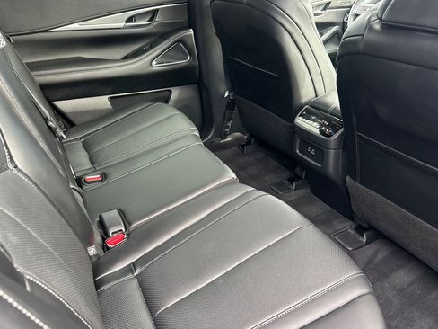 Certified 2025 INFINITI QX60 Luxe w/ Black Edition image 19