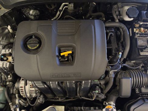 Used 2023 Kia Forte GT-Line w/ GT-Line Premium Package FWD image 30