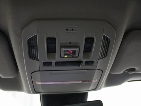 Used 2022 Toyota Highlander Limited image 35