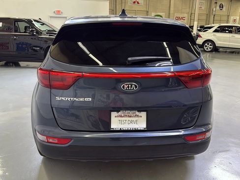 Used 2017 Kia Sportage LX image 7