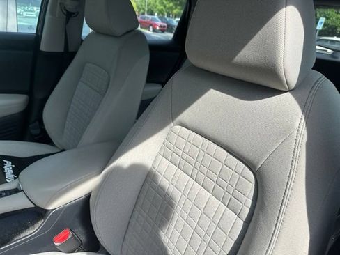 Used 2023 Honda HR-V LX image 5