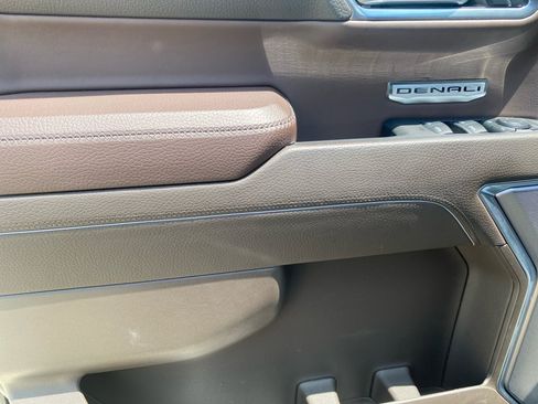 Used 2024 GMC Sierra 1500 Denali AWD/4WD image 36