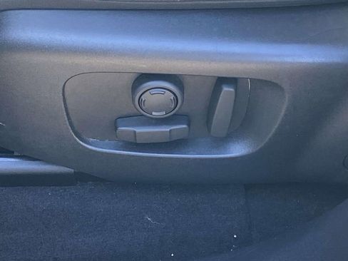 Used 2021 Land Rover Range Rover Velar R-Dynamic S image 14