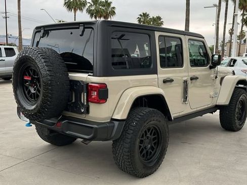 Used 2022 Jeep Wrangler Unlimited Sahara AWD/4WD image 24