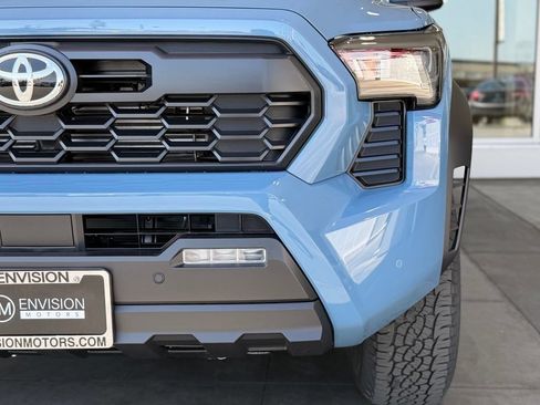 New 2026 Toyota Tacoma TRD Off-Road AWD/4WD image 5