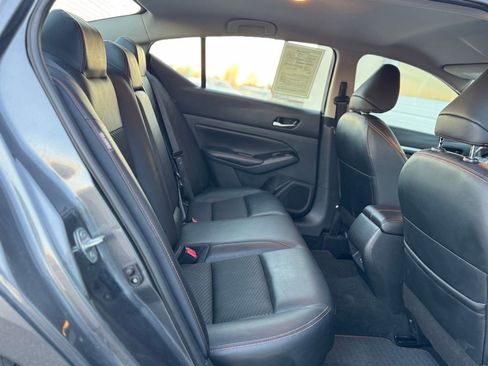 Used 2024 Nissan Altima 2.5 SR image 31