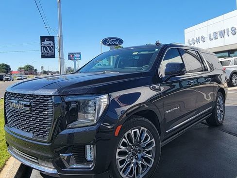 Used 2023 GMC Yukon XL Denali Ultimate AWD/4WD image 1