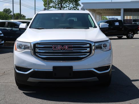 Used 2018 GMC Acadia SLT AWD/4WD image 3