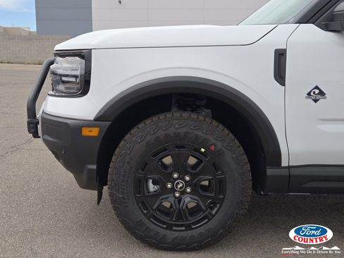 New 2026 Ford Bronco Sport Outer Banks w/ Sasquatch Outer Banks Package AWD/4WD image 5