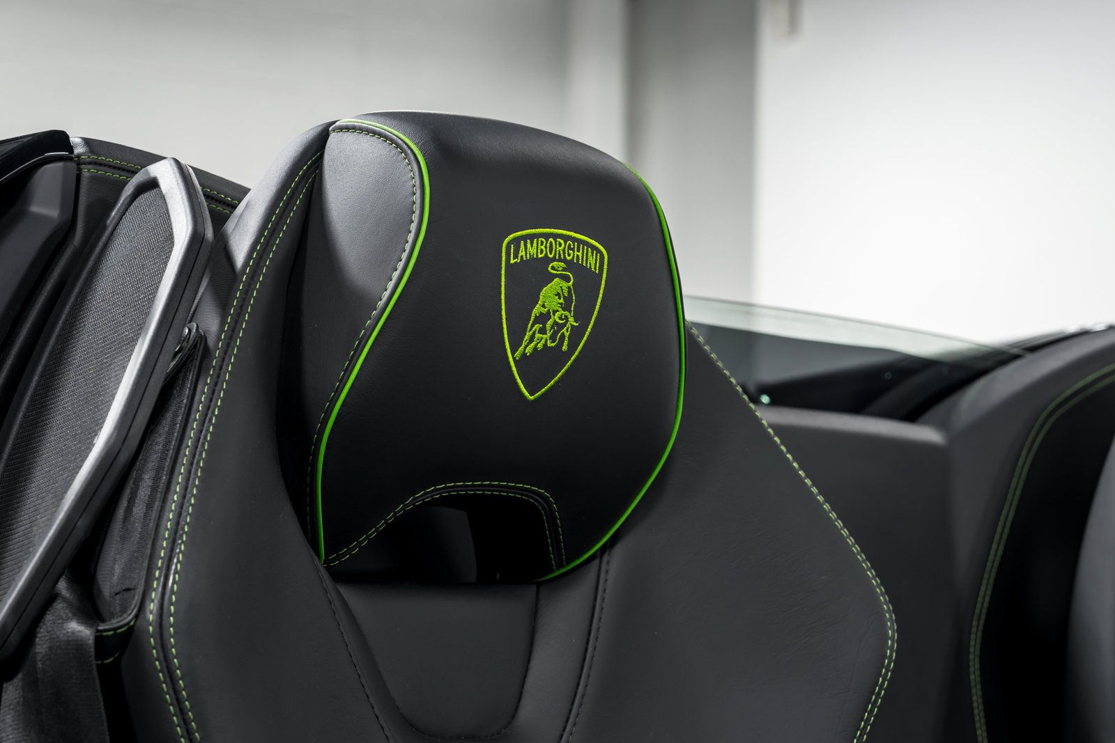 Used 2020 Lamborghini Huracan EVO AWD/4WD image 34