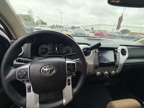 Used 2021 Toyota Tundra SR5 AWD/4WD image 10