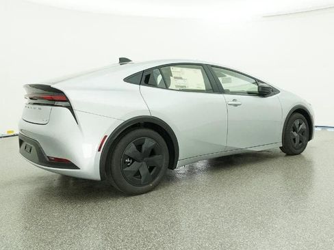 New 2026 Toyota Prius LE image 25