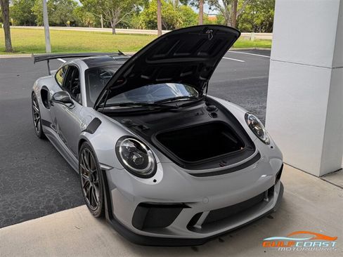 Used 2019 Porsche 911 GT3 RS w/ Weissach Package RWD image 39