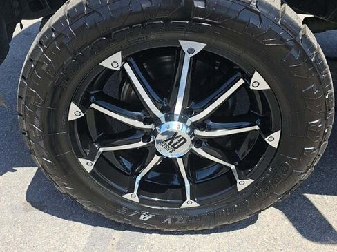 Used 2017 Ford F350 Platinum w/ Platinum Ultimate Package AWD/4WD image 4