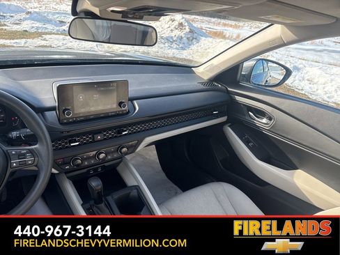 Used 2024 Honda Accord EX image 41